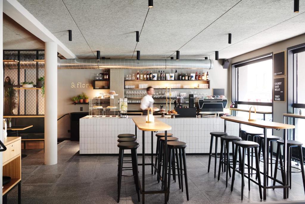 Hotel Gilbert - Resim 16