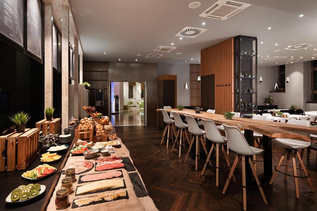 Hotel Indigo Berlin – Ku’damm by IHG - Resim 14