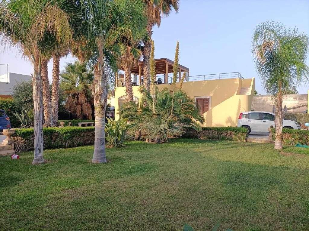 Vonkajšia záhrada v ubytovaní B&B Sale e Sole sul Mare