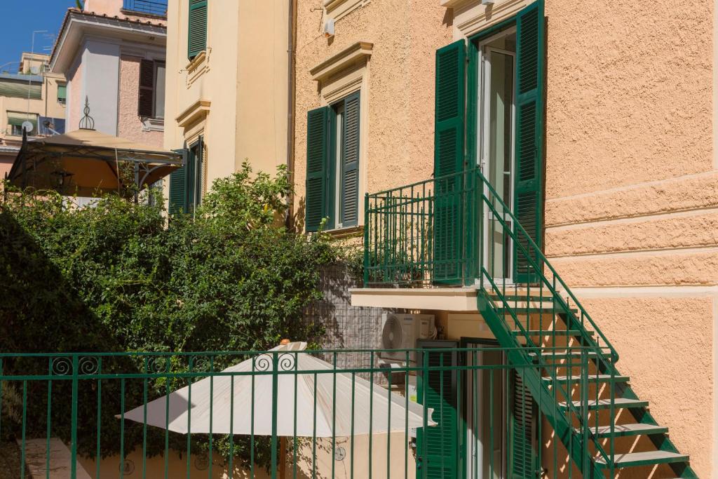 Budynek, w którym mieści się apartament
