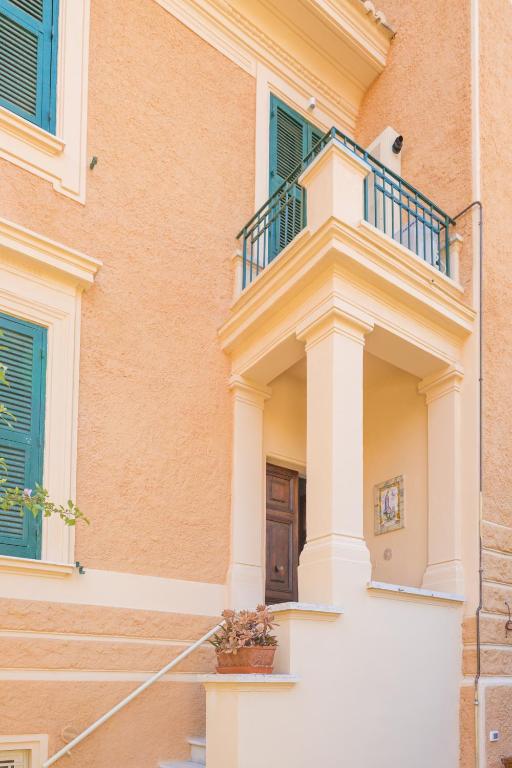 Budynek, w którym mieści się apartament