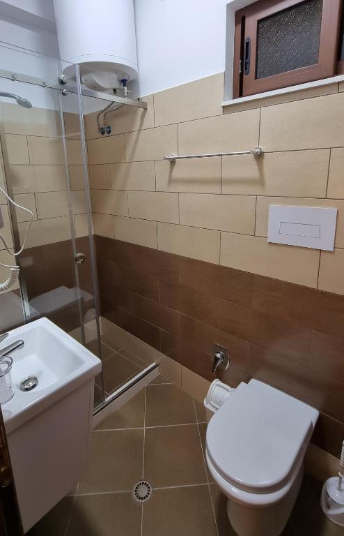 Koupelna v ubytování Master Hotel