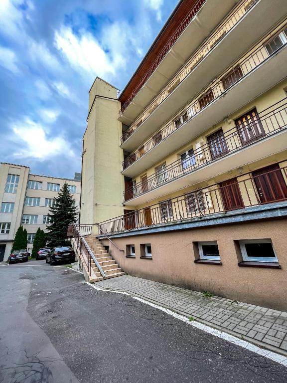 Budova, v ktorej sa apartmán nachádza