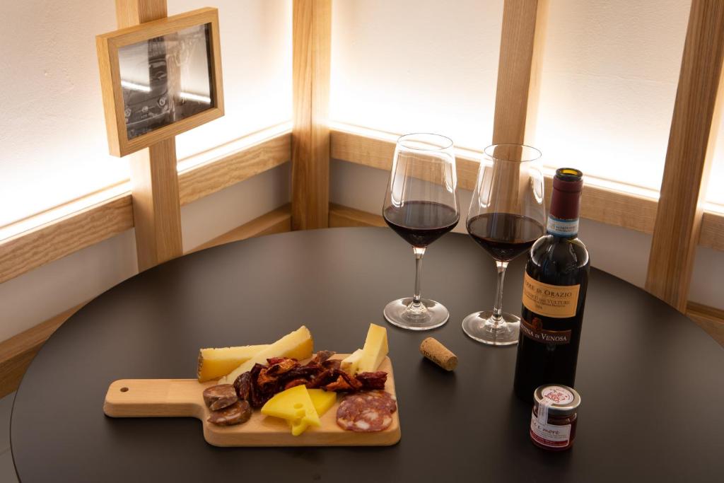 Nápoje v ubytování Terra del Sasso Suites - Design Architetto Salvatore Spataro