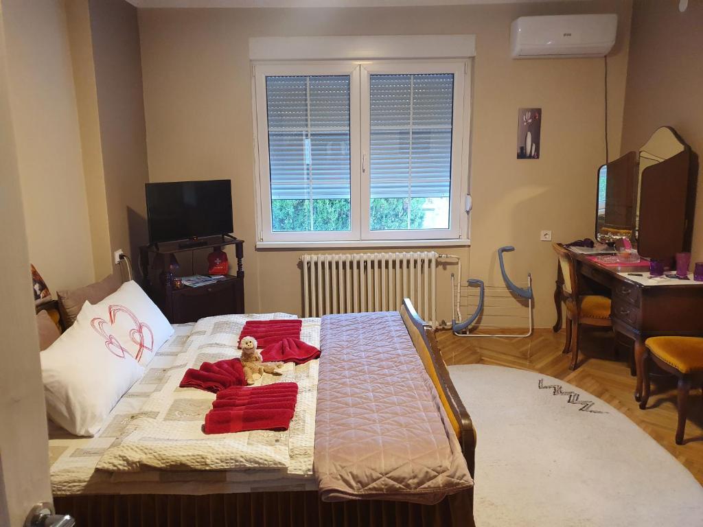 Postel nebo postele na pokoji v ubytování Guest House Jasmin