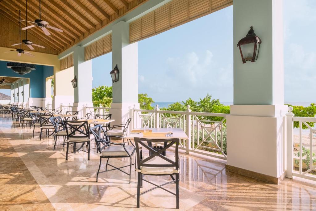 Balkón nebo terasa v ubytování Iberostar Waves Rose Hall Beach