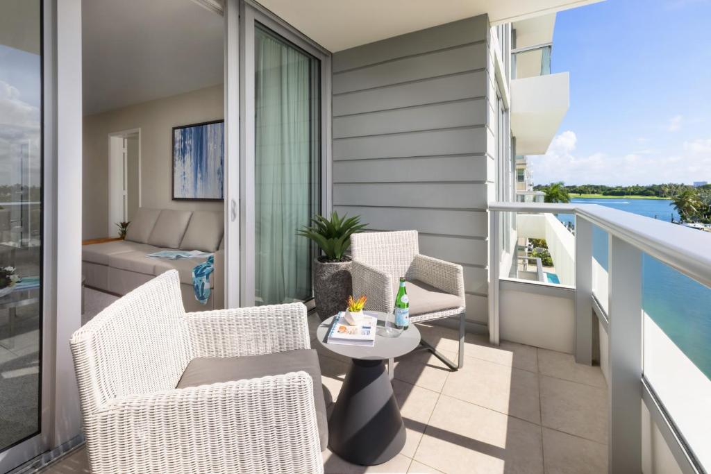 The Altair Bay Harbor Hotel - 