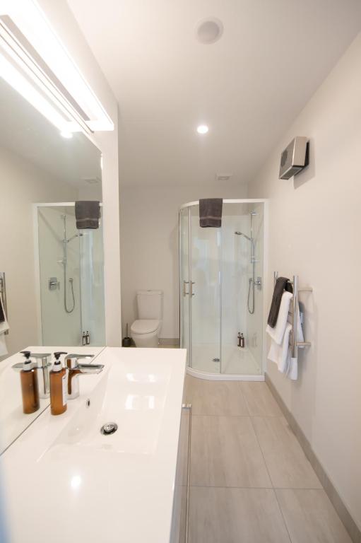 Central Park Apartments - Resim 35