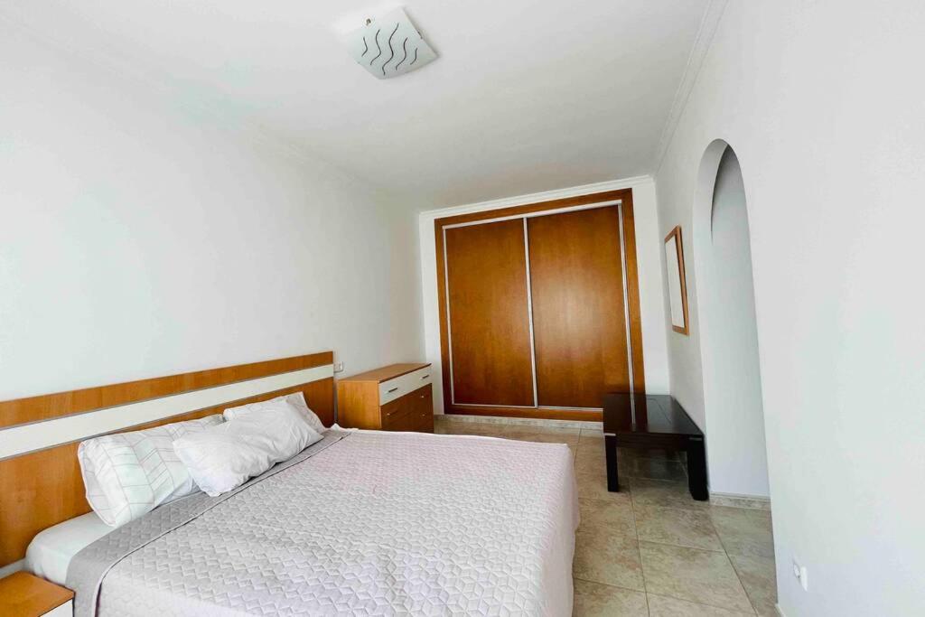 Posteľ alebo postele v izbe v ubytovaní Apartamento familiar 2 habitaciones - Terrazas-WiFi
