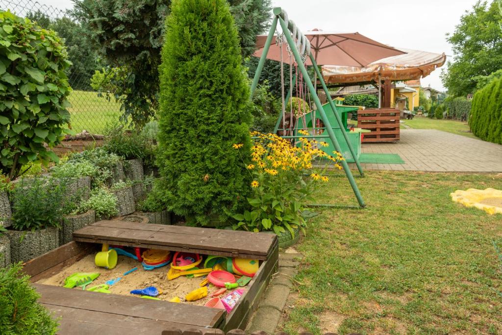 Zahrada ubytování Podhájska - Apartmány Pod Orechom