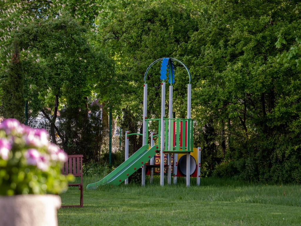 Herní místnost nebo prostor pro děti v ubytování Słoneczny Brzeg Natura Tour
