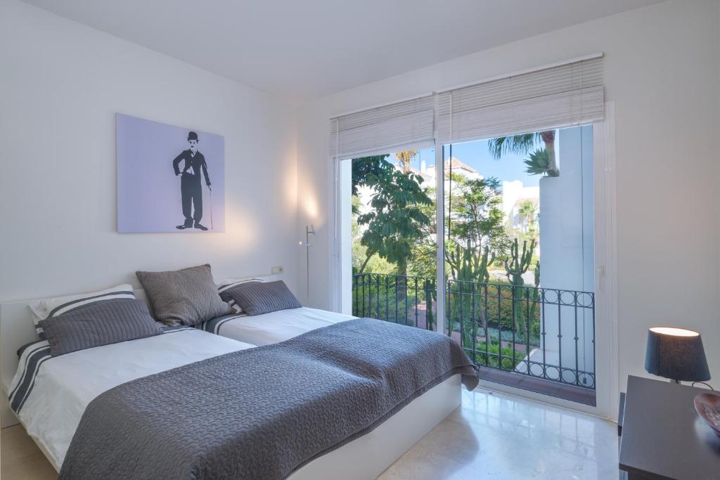 Postel nebo postele na pokoji v ubytování Seaview Flat Benahavis-marbella