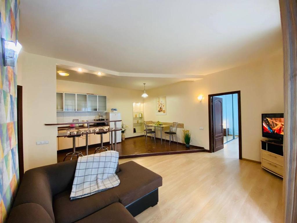 Real Home Apartments in Kiev Center - Two-Bedroom Apartment - Shota Rustaveli Street 20B