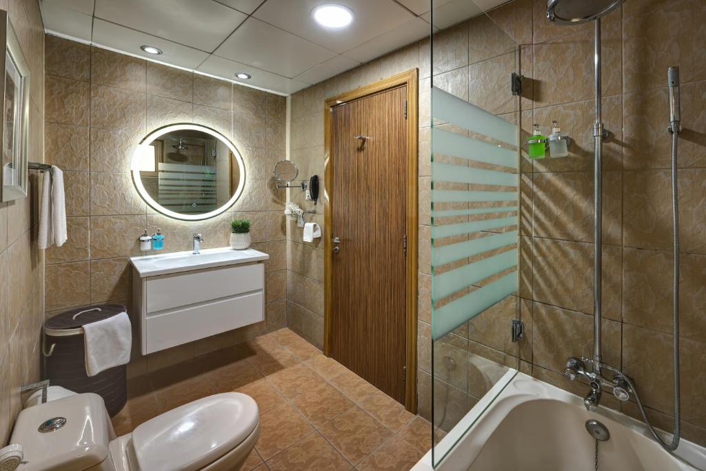 Koupelna v ubytování Radiance Premium Suites