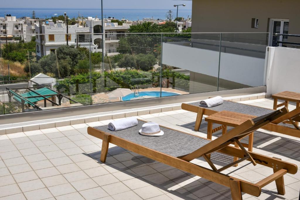 Balkón nebo terasa v ubytování Iraklis Apartments