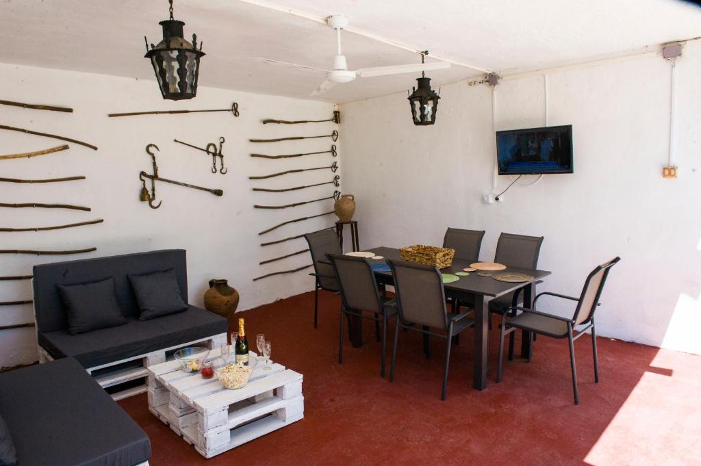 Posedenie v ubytovaní Casa Abanto