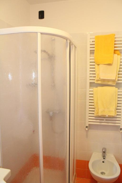 Koupelna v ubytování Garnì Casa Rabagno