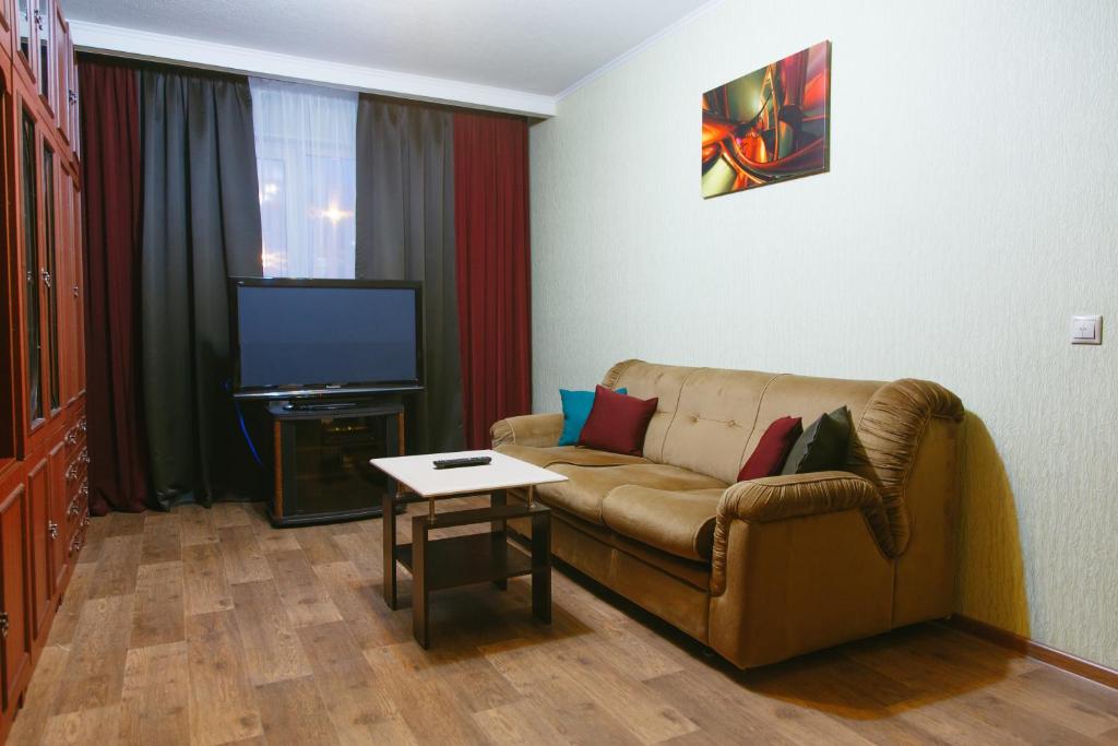 Аренда квартир в новом уренгое. Аренда квартир в новом уренгое. Форос улица космонавтов 18. Новый уренгой квартиры. Аренда квартир в новом уренгое.