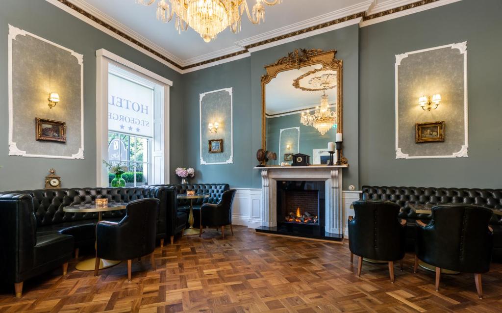 Hotel St George by Nina - Resim 41