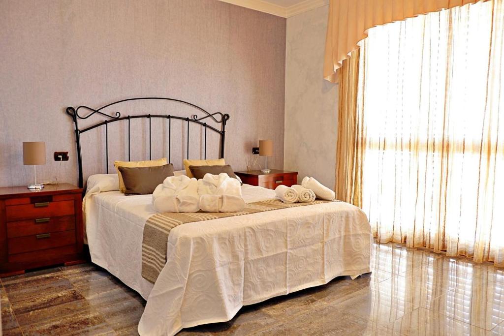 Lujosa villa en Adeje, Adeje – Precios actualizados 2022