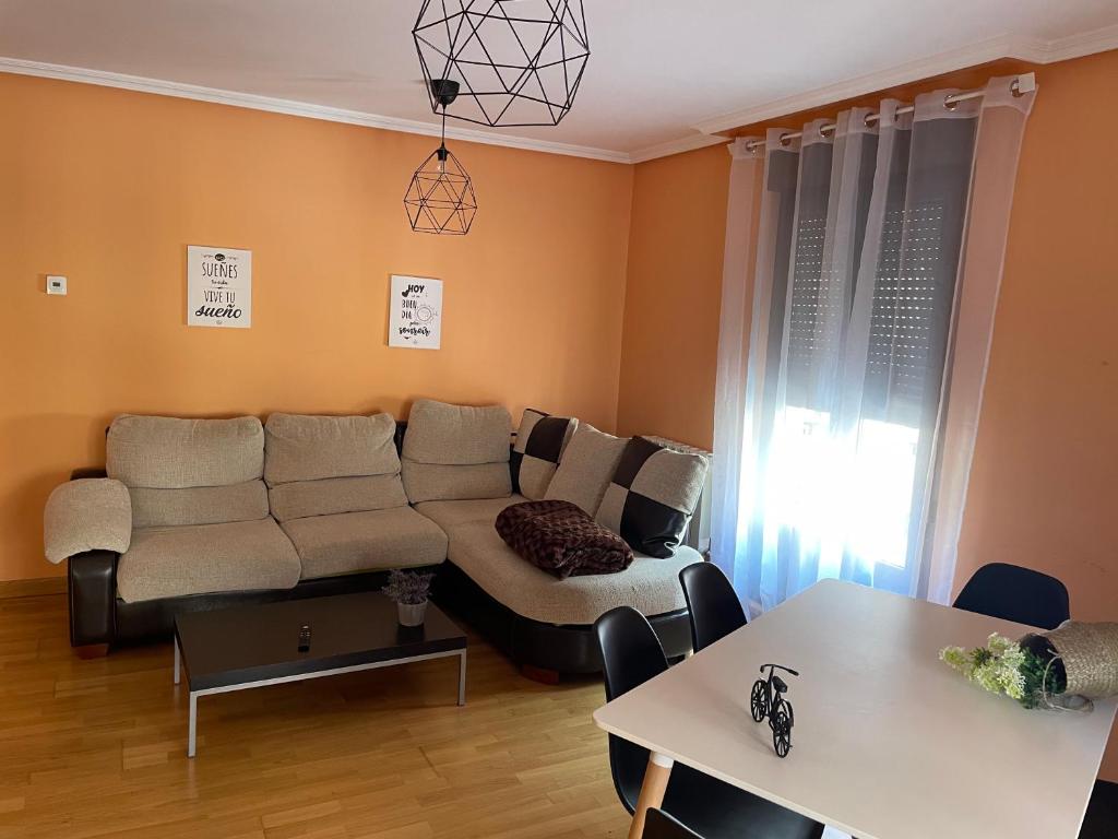 Sumérgete en León. Apartamento I, León – Precios 2022 ...