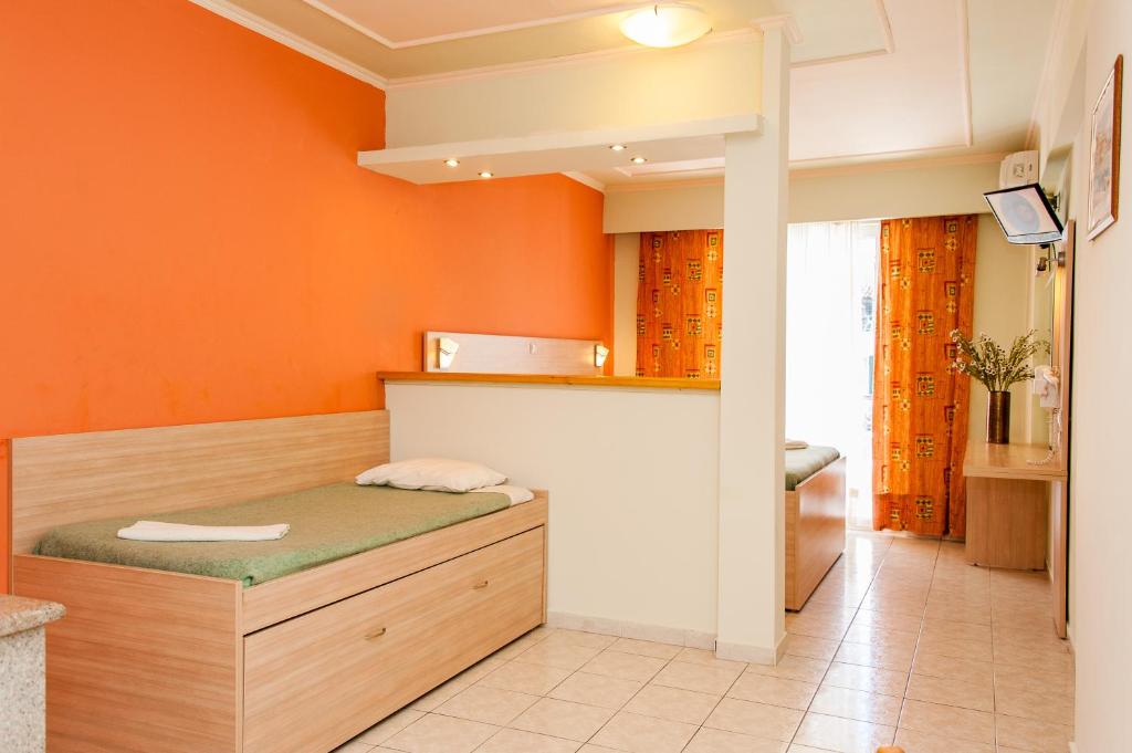 Zante Plaza Hotel & Apartments - 