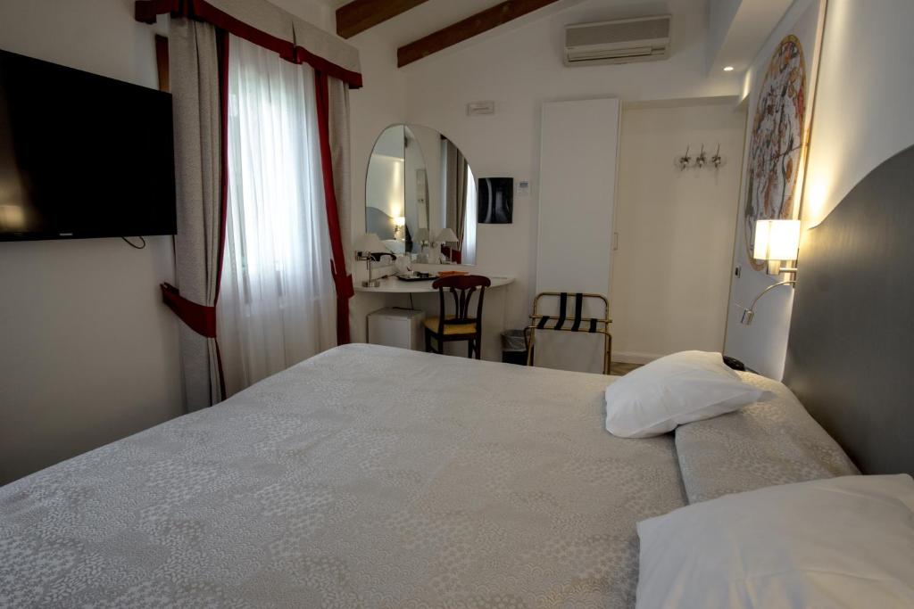 Hotel Antigo Trovatore - Resim 44