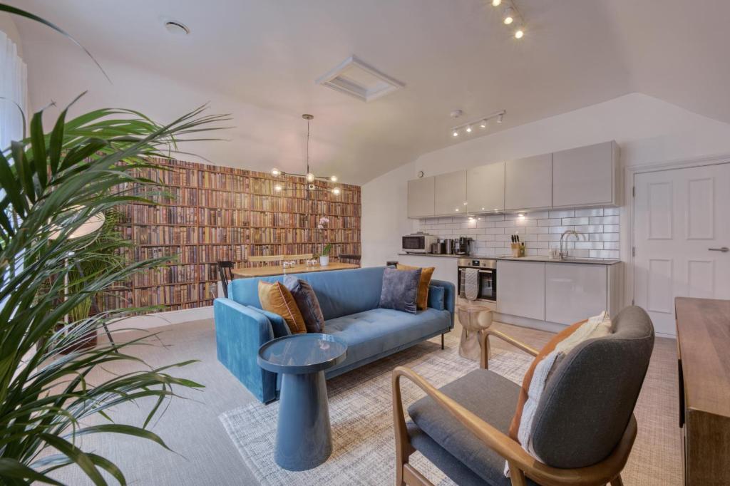 Beautiful Apartment on the Historic Rows, Chester, UK