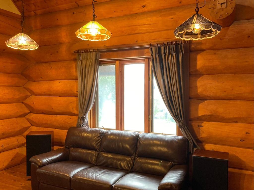 岡山ひるぜん貸別荘 ピーターパン 真加子 21年 最新料金