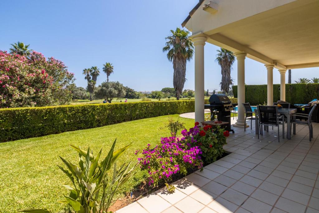Zahrada ubytování Villa Lujo Olivanova Golf MET
