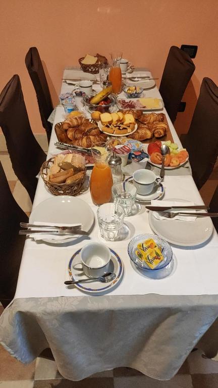 رزرو هتل، اسکان سرنا، آژانس مسافرتی آسمان سپید