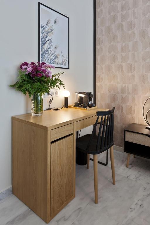 Trendy Hotel by Athens Prime Hotels - Resim 41