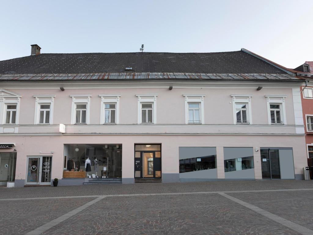 Budova, kde se aparthotel nachází