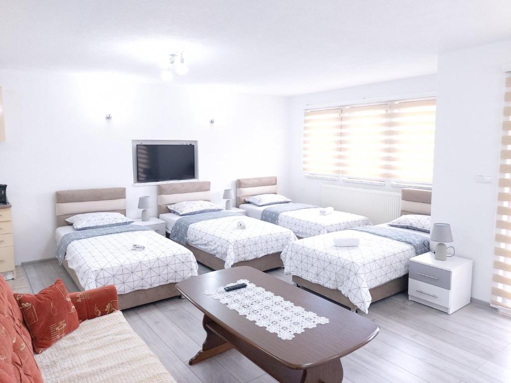 Guest House Ahmo Halilcevic - 带阳台的公寓