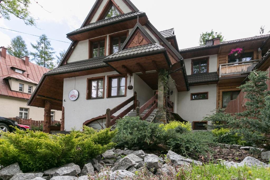 Budova, v ktorej sa apartmán nachádza