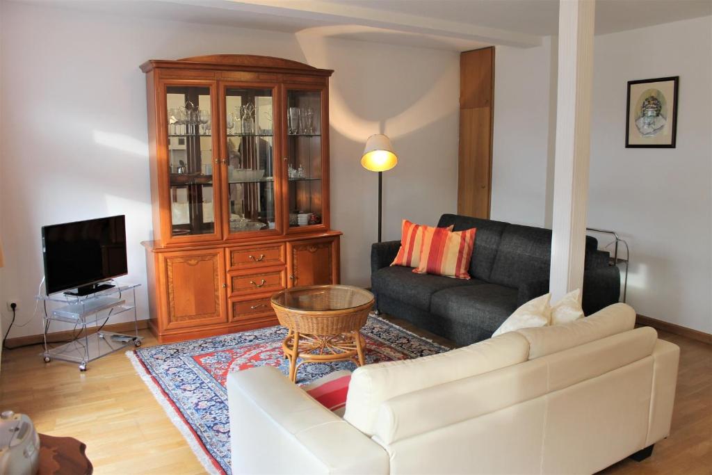 Prostor za sedenje u objektu Wohnung 2 - G Pape - schöne Terassenwohnung mit sep Ankleidezimmer, kostenloses WLAN, Longstay Rabatt, Nähe Dünenpark