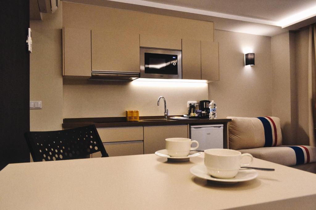 Kuchyň nebo kuchyňský kout v ubytování GBH Hotel-Apartamentos Posidonia