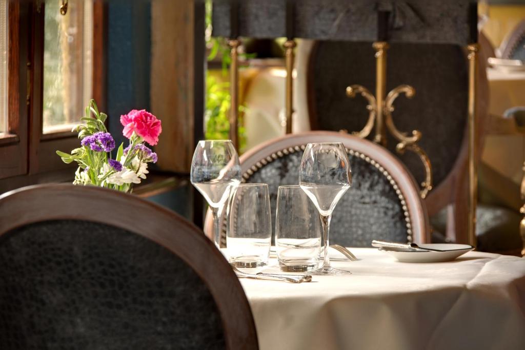 Restaurace v ubytování Hotel Restaurant Le Maréchal - Teritoria