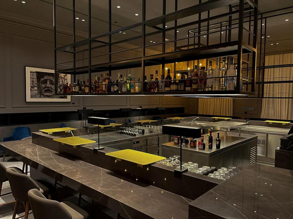 Kozmo Hotel Suites & Spa - Small Luxury Hotels of the World - Resim 20