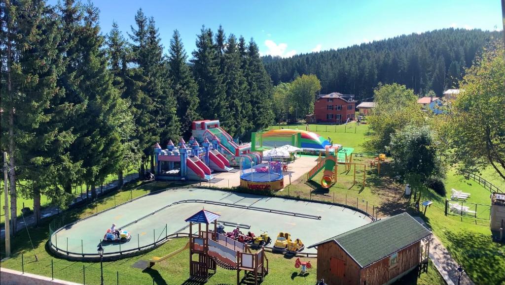 Bazén v ubytování Hotel da Barba B&B nebo v jeho okolí
