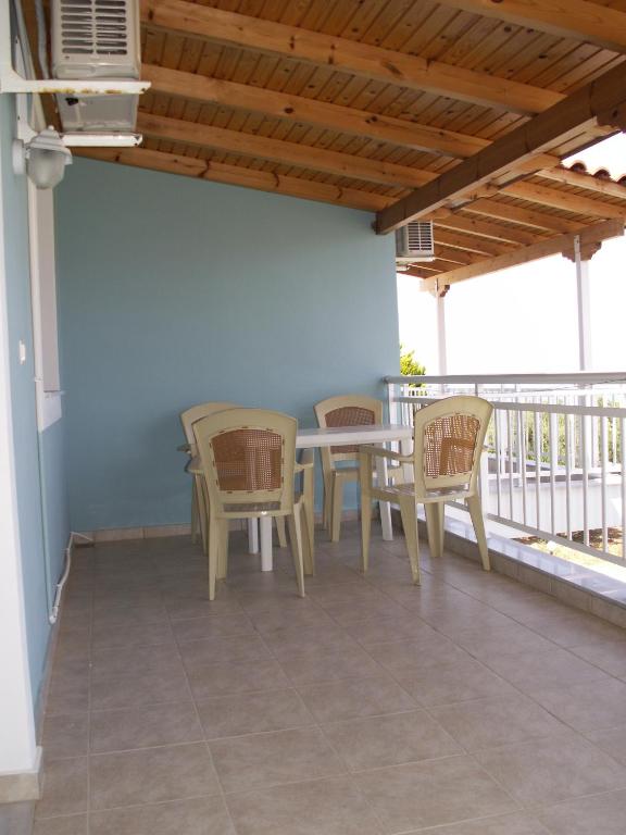 Balkon lub taras w obiekcie Kastro Beach Hotel