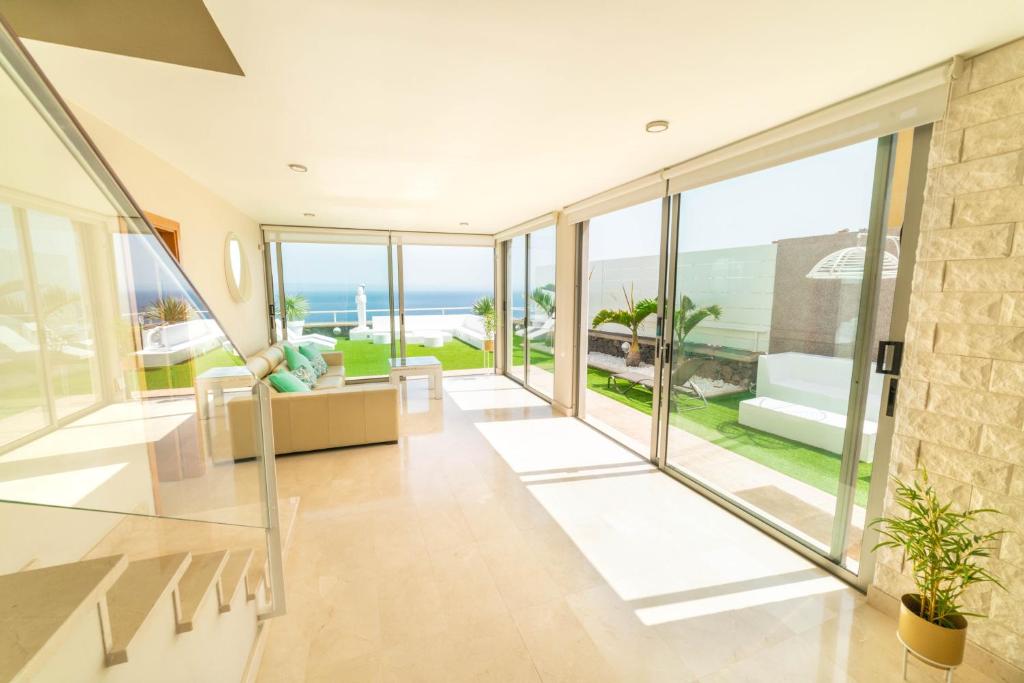 Balkón nebo terasa v ubytování VILLA LUXURY VISTA DE MAR