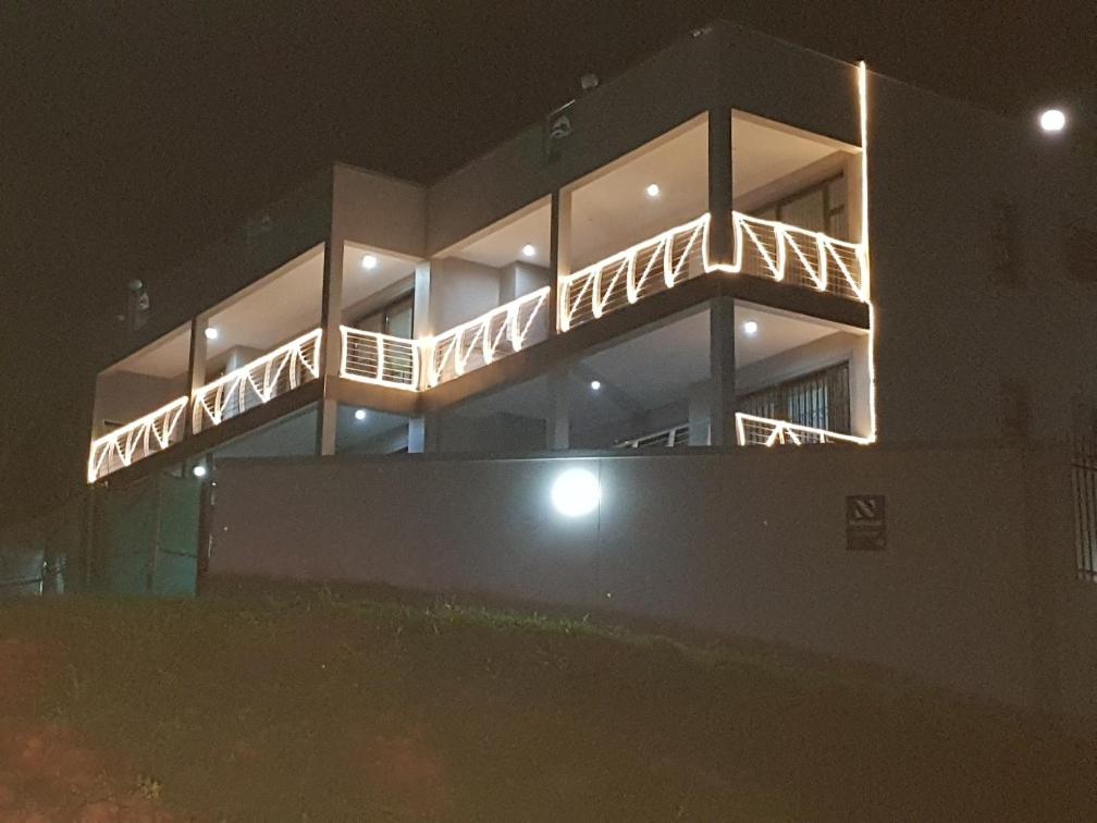 Το κτήριο όπου στεγάζεται  το διαμέρισμα