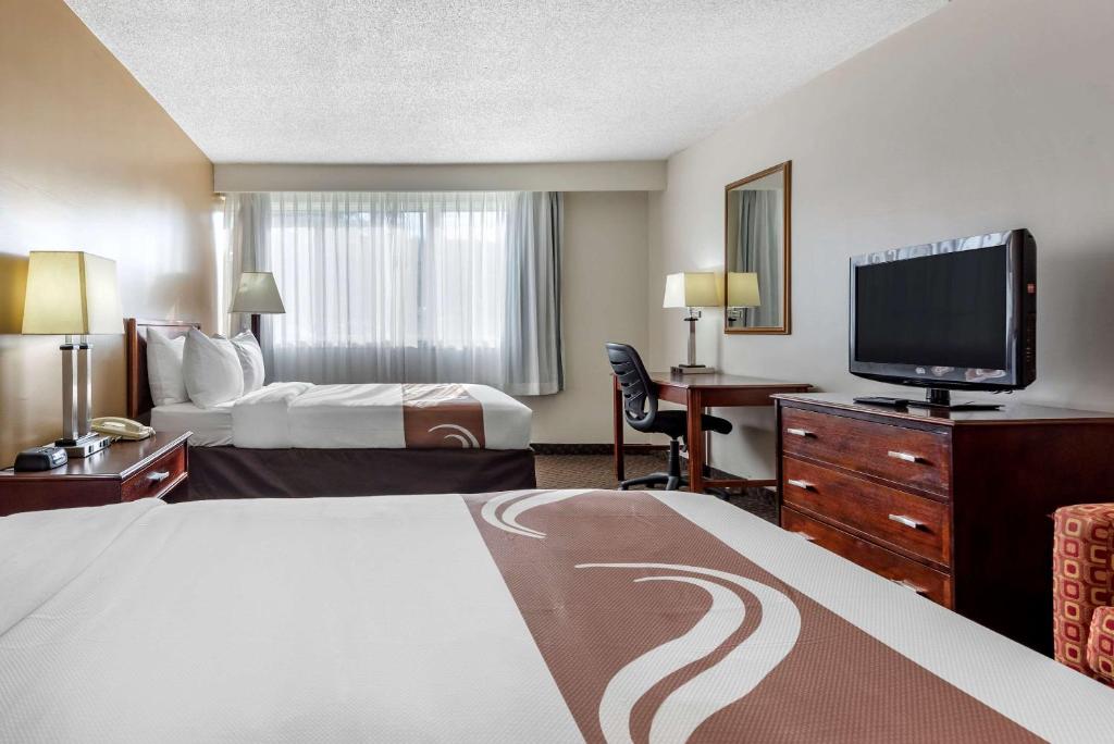 Quality Inn & Suites Vestal Binghamton near University - 两张双人床的双人间 - 不吸烟