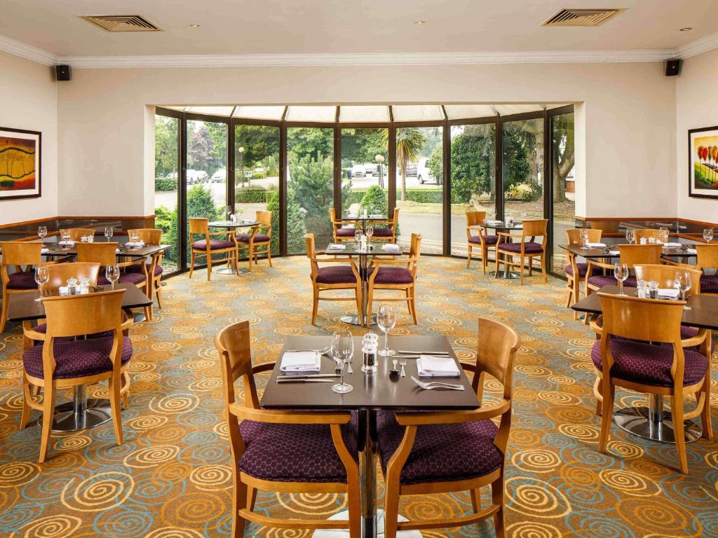 Restaurace v ubytování Mercure Hull Grange Park Hotel