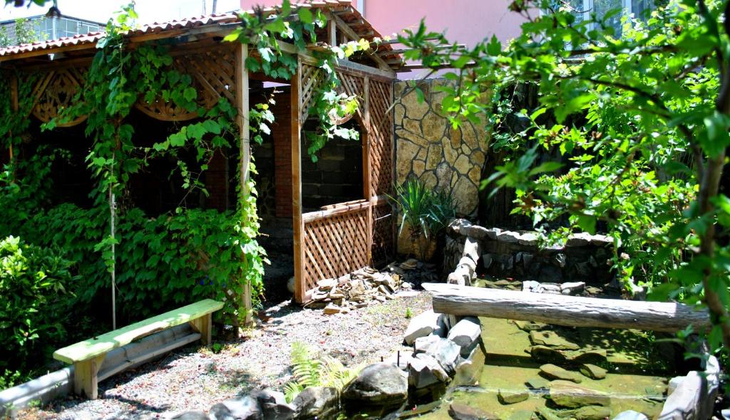 Zahrada ubytování Tamar Guest House