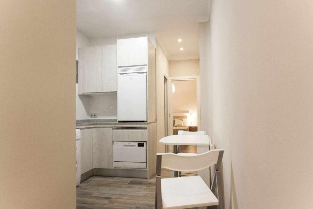 Kuchyň nebo kuchyňský kout v ubytování NEW Moderno y elegante apartamento céntrico