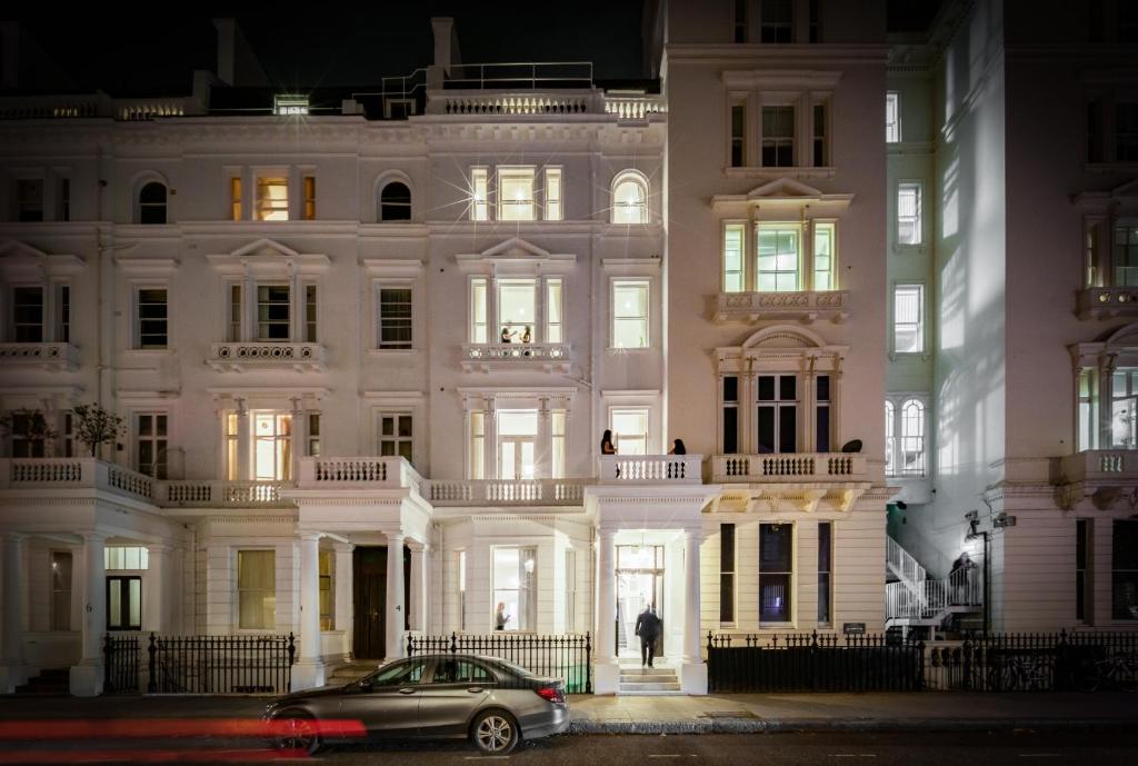 رزرو هتل و هاستل، شماره 2 Queensberry Place توسط Stayo, رزرو هتل و هتل آپارتمان