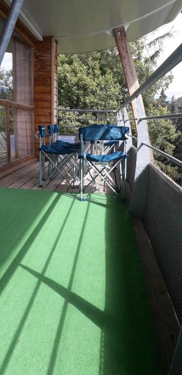 Foto de la galeria de Chamrousse 1700 - Silènes C32, appartement classé 3 étoiles, avec vue sur les montagnes - a Chamrousse