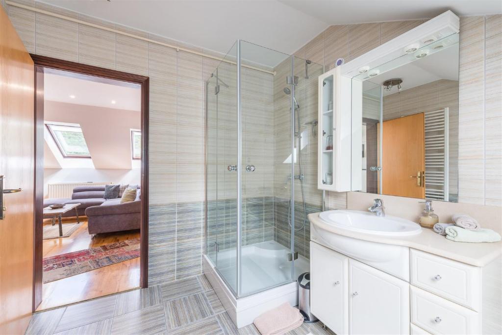 Old Pear Apartment - 19